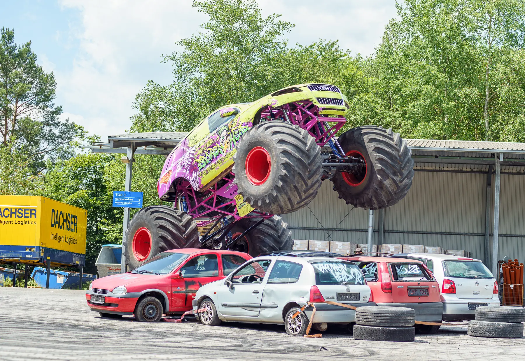 Monstertruck bei den Stunt Masters